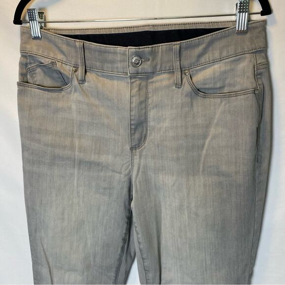 Chico’s Skinny Jeans Women’s Size 8 Light Gray‎ Mid Rise Cotton Blend - Picture 2 of 12